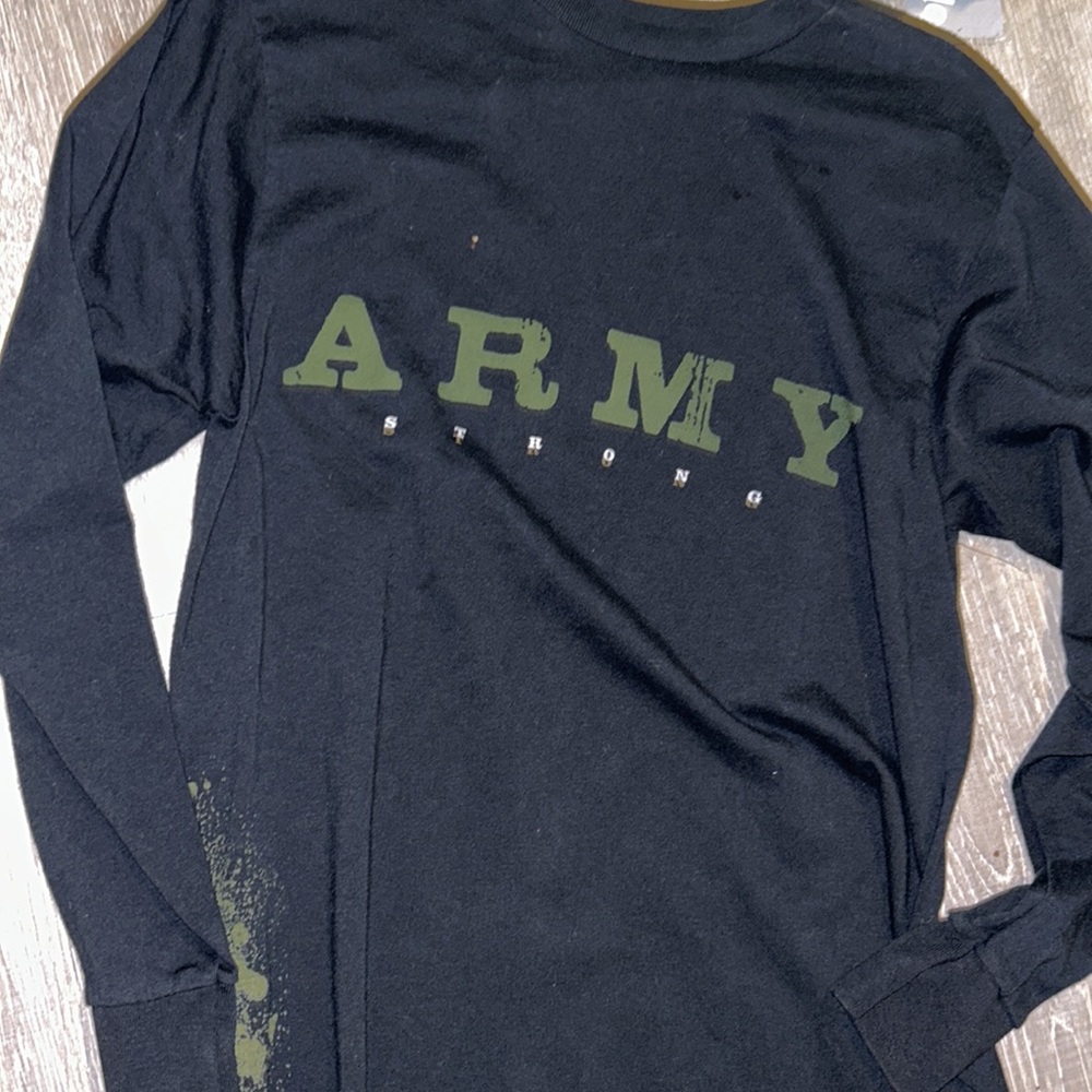 ARMY WIVES!   DONATING! LAST CALL! ARMY STRONG New NIGHTIE